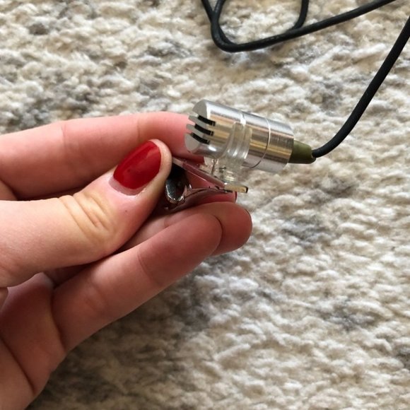 Mini Wireless Remote Microphone System - Picture 3 of 7